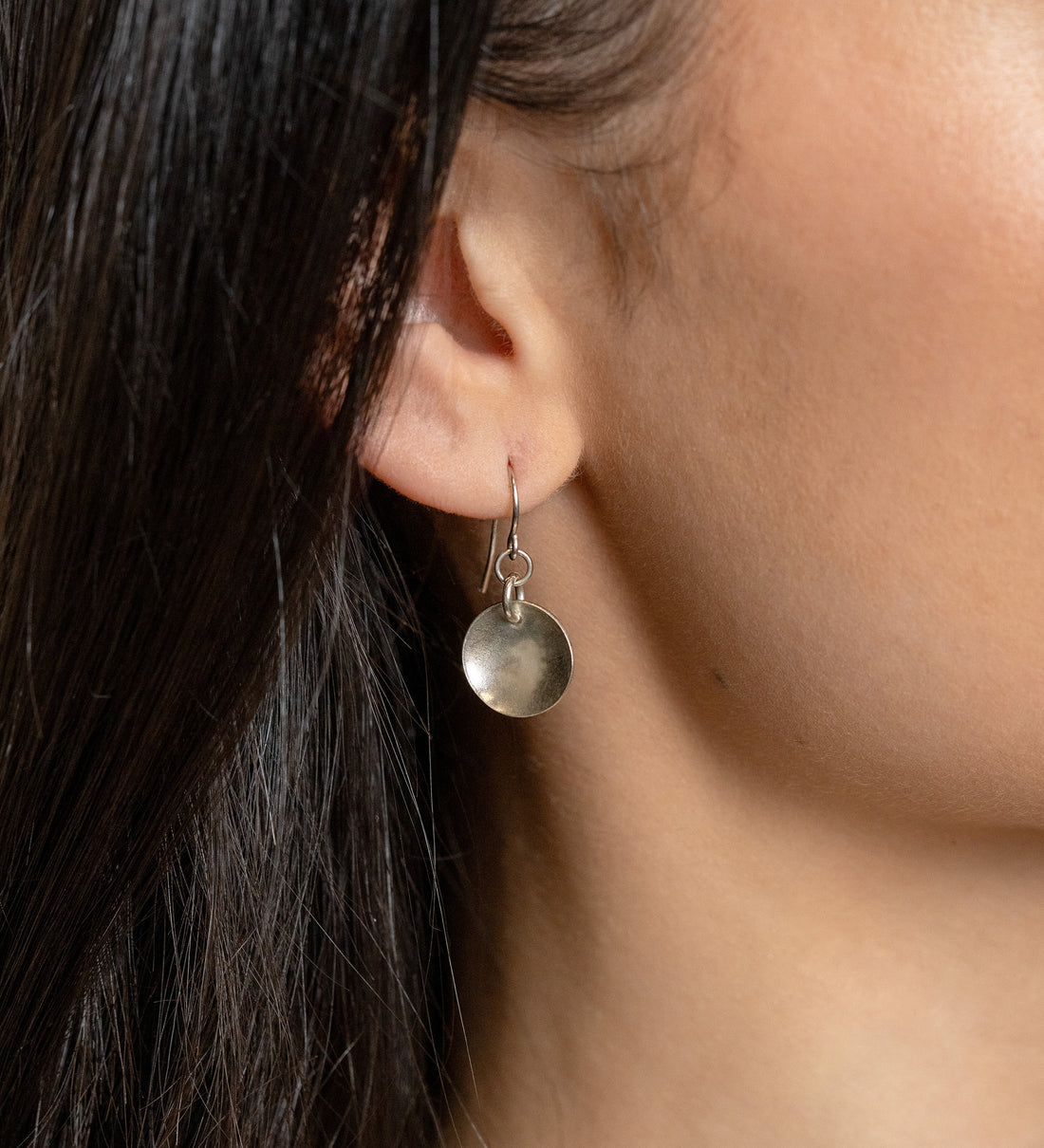 Arianna Nicolai Sterling Silver Concave Drift Disc Earrings - Skeie's Jewelers