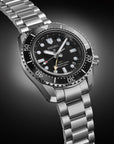 spb383 modern re interpretation diver