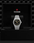 TUDOR Royal 40mm Black Dial - Presentation Box