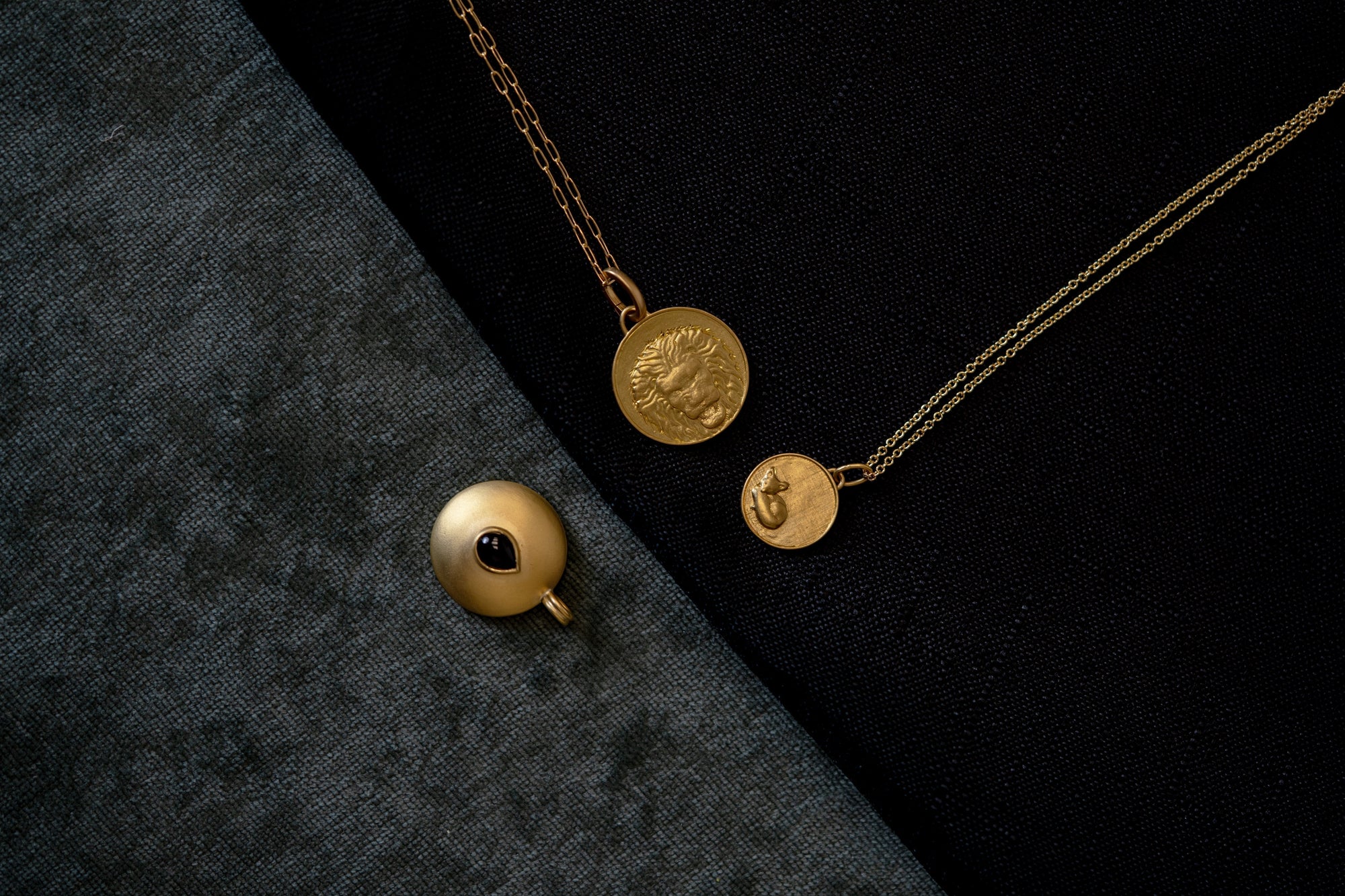 Personalized Necklaces: The Perfect Custom Gifts for Women and Men
