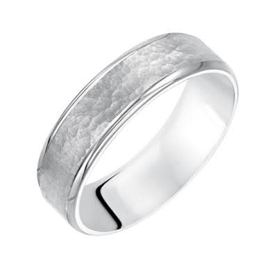 Polished Edge Hammered Center Men's Band - Skeie's Jewelers