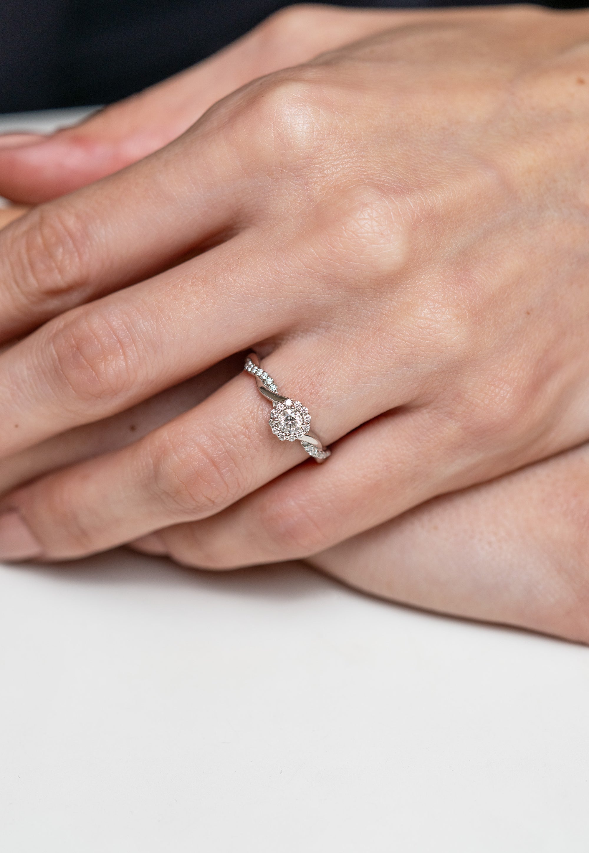 Alternating Diamond Twist Halo Engagement Ring - Skeie's Jewelers