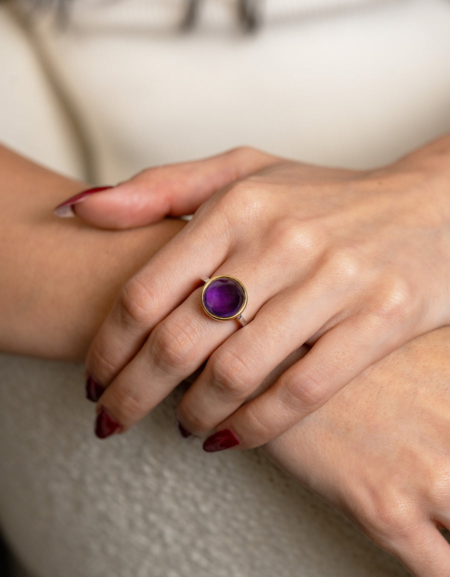 Cabochon Amethyst Gemstone Bezel Ring