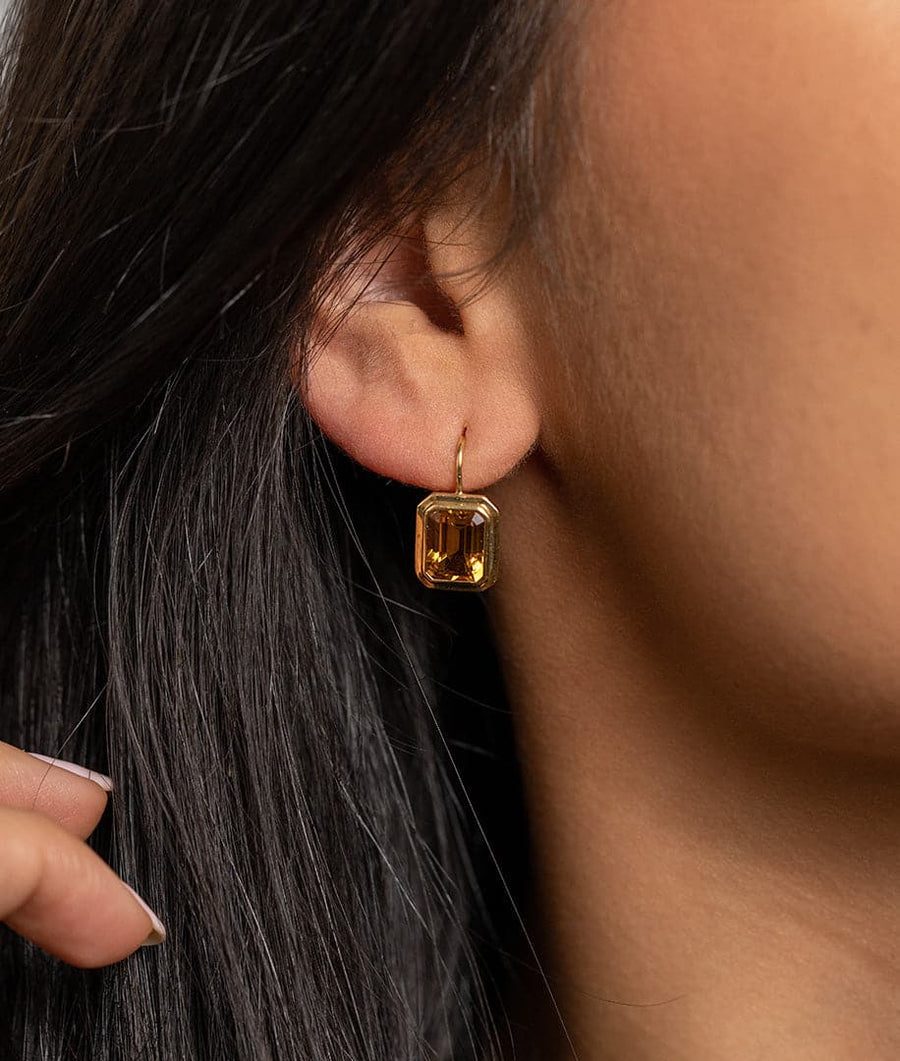 Goshwara 18k Yellow Gold Emerald Cut Gemstone Dangle Earrings - Skeie's Jewelers