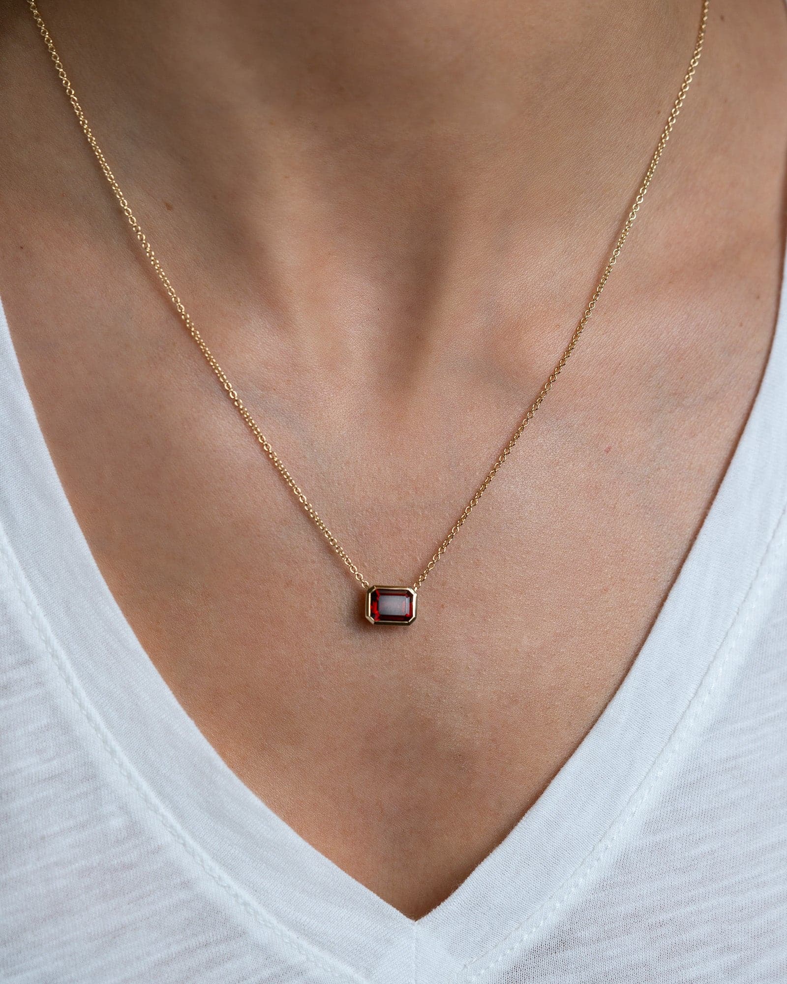 Garnet Bezel-Set Pendant - Skeie's Jewelers