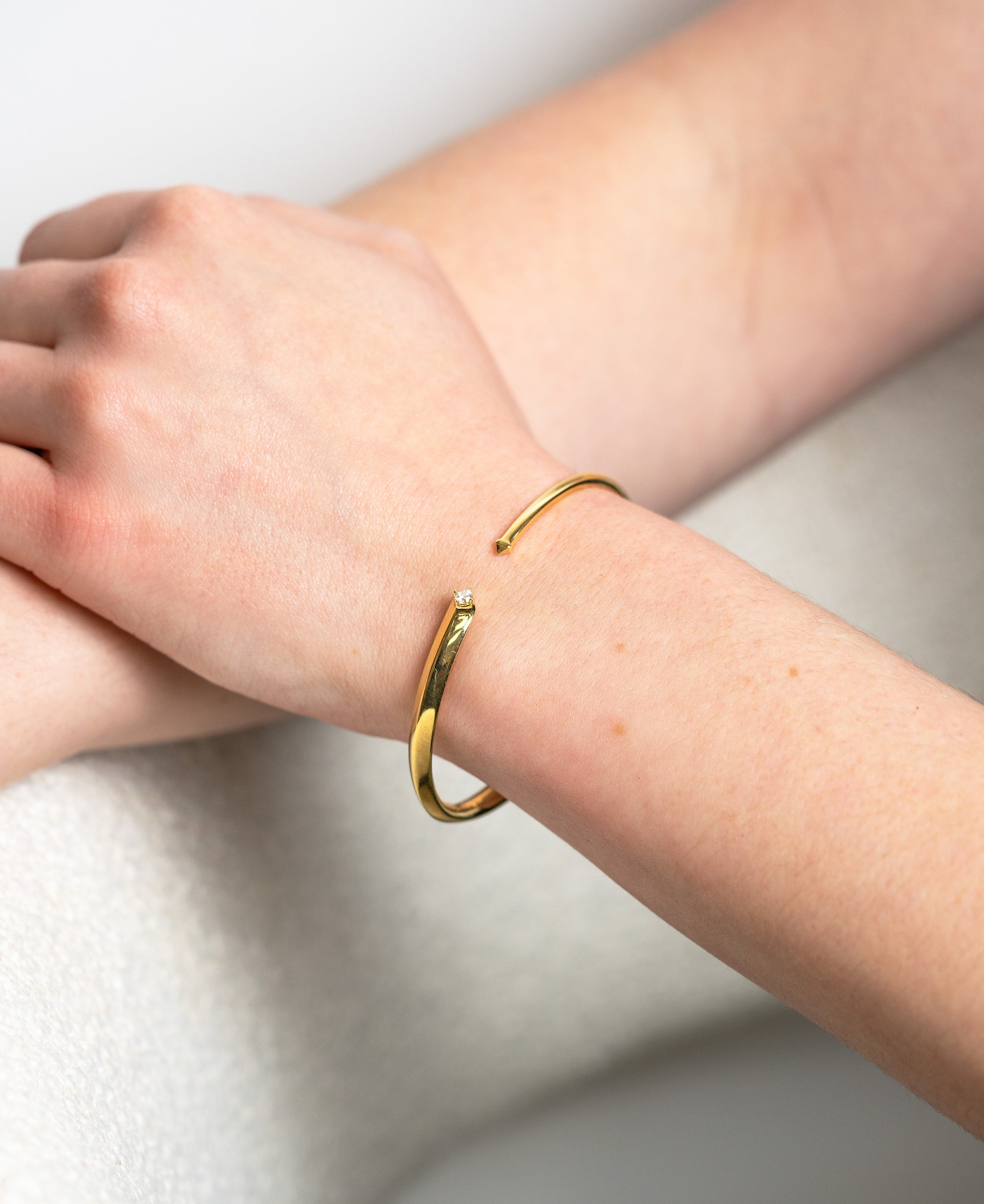 De Beers Forevermark Avaanti Diamond Bangle Bracelet - Skeie's Jewelers