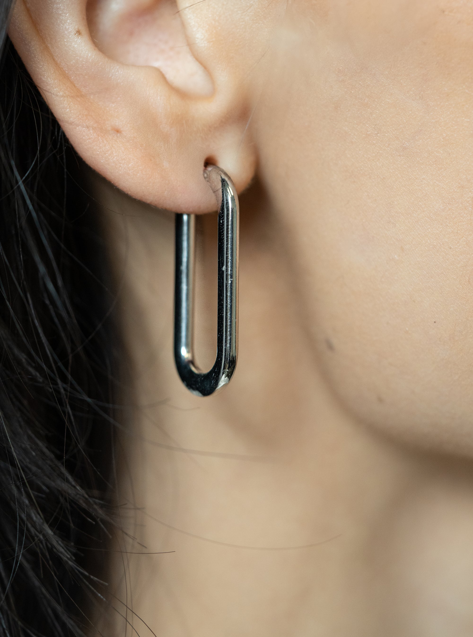 Flat-Edge Elongated Oval Hoops - Skeie's Jewelers