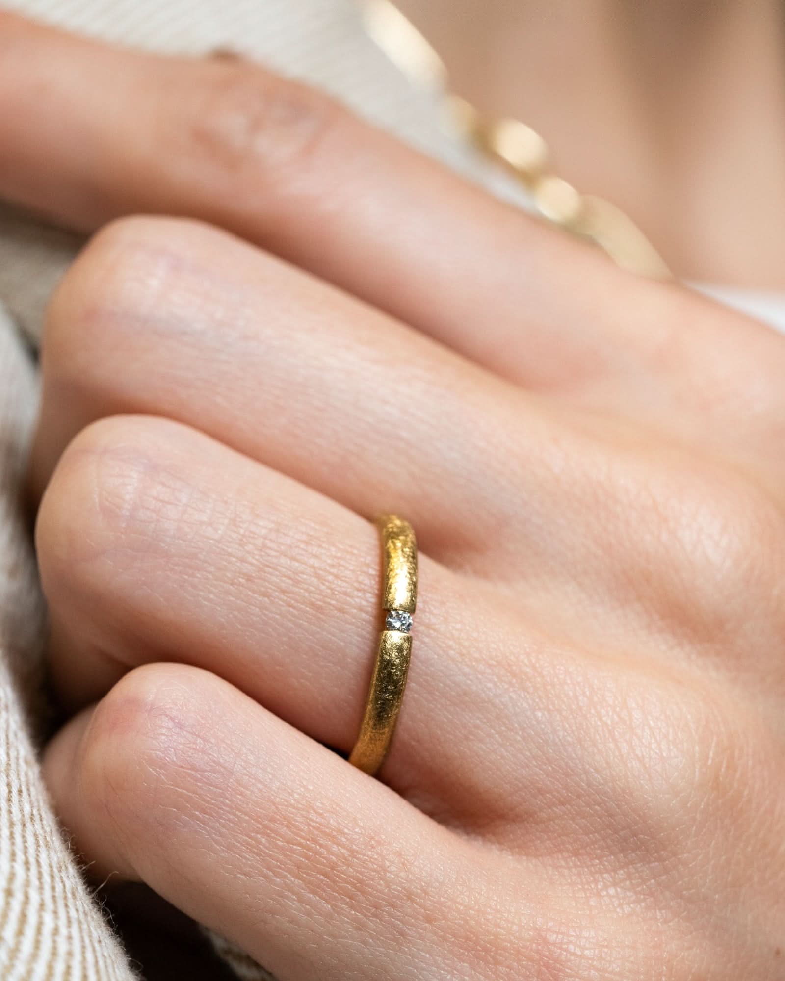 Furrer Jacot 18k Yellow Gold Thin Textured Band - Skeie's Jewelers