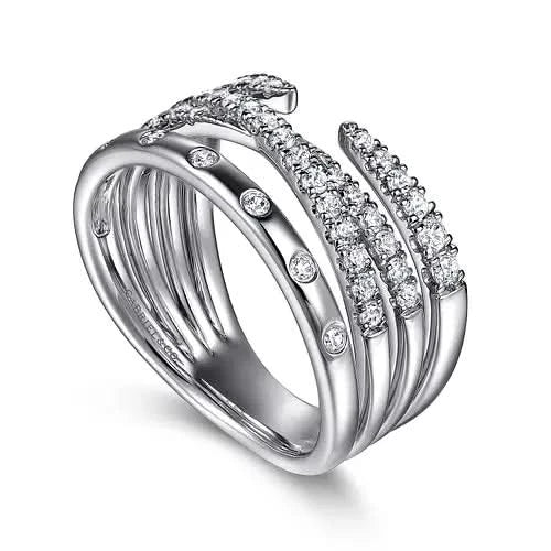 White Gold Graduating Diamond Spike Easy Stackable Ring - Skeie's Jewelers
