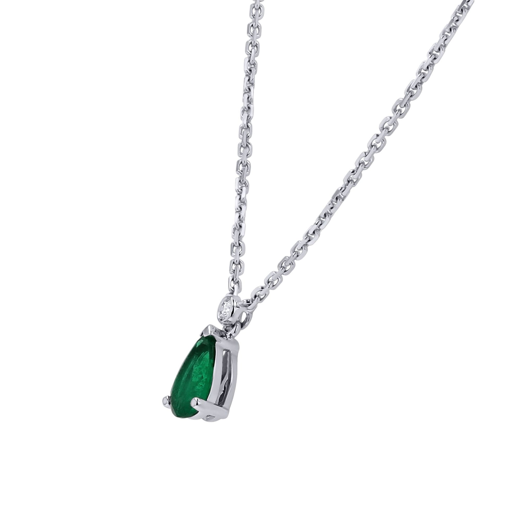 Emerald Pear-Cut Pendant Necklace - Skeie's Jewelers