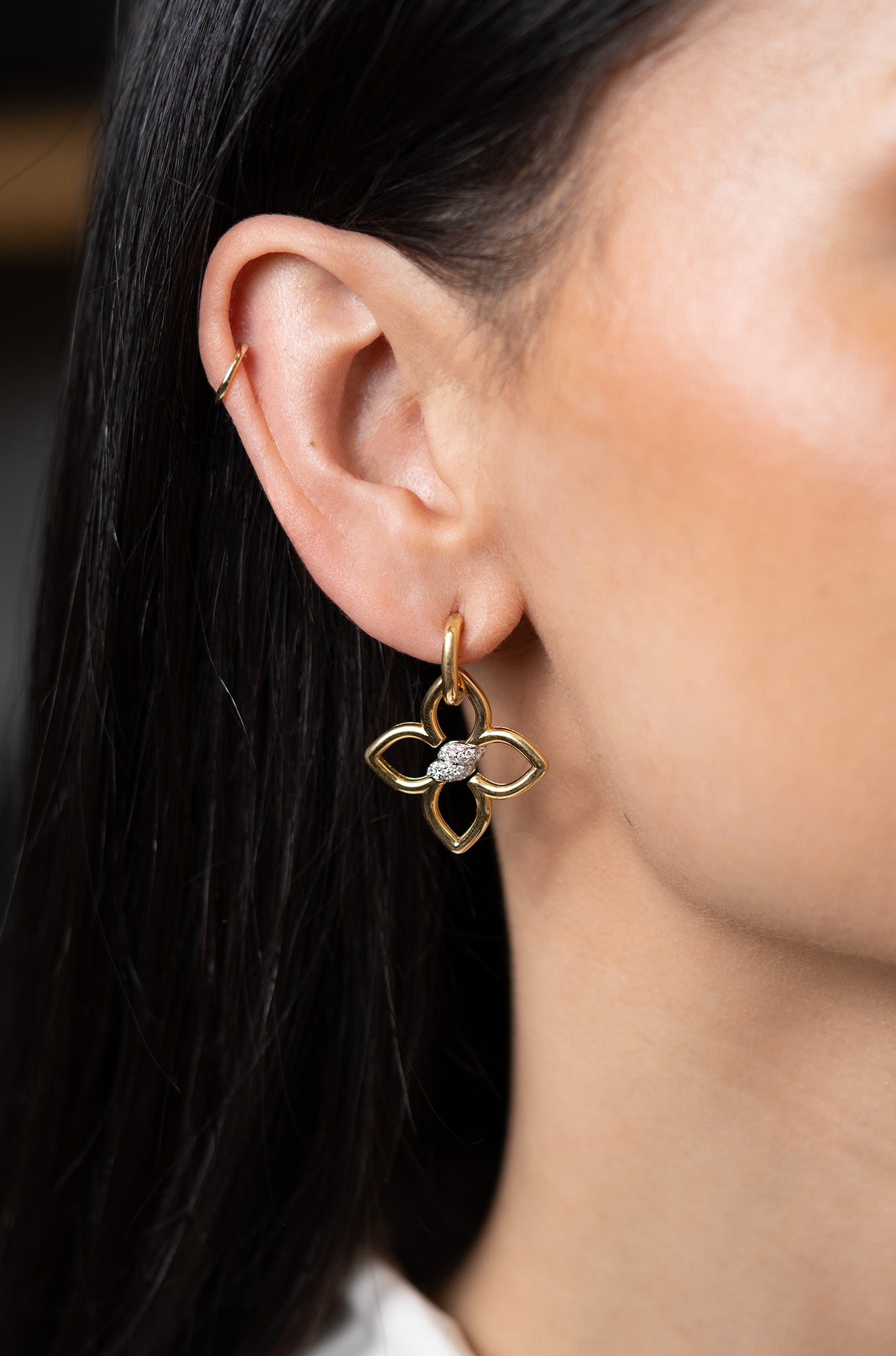 Roberto Coin Cialoma Flower Drop Earrings - Skeie's Jewelers