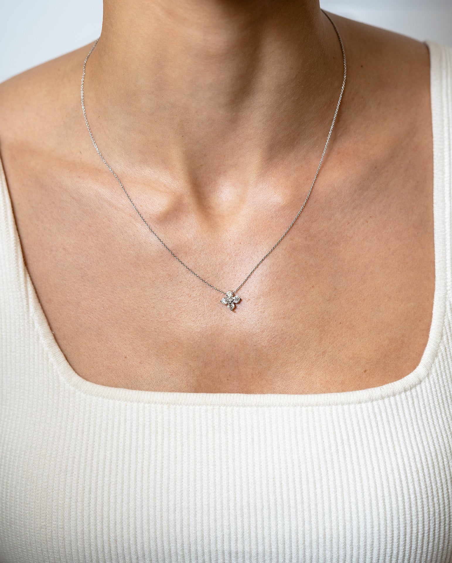 Roberto Coin Diamond Flower Pendant - Skeie's Jewelers