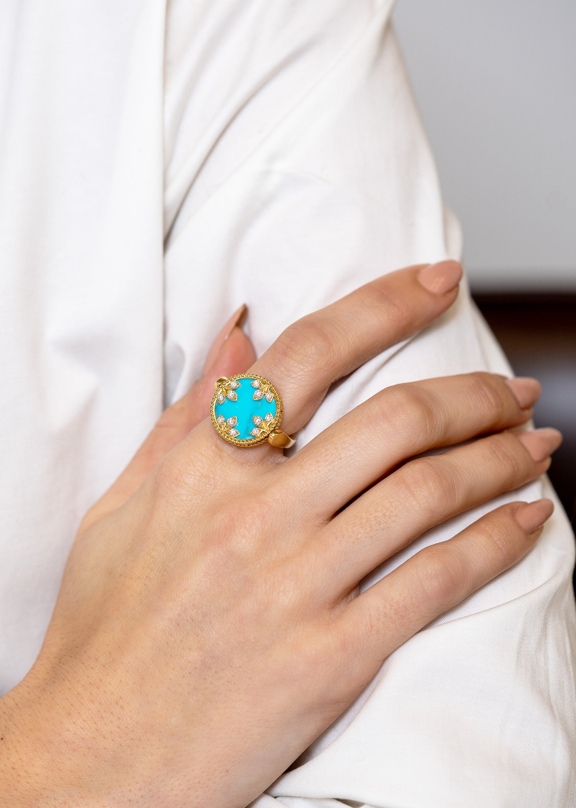 Roberto Coin Venetian Princess Carnivale Medallion Ring - Skeie's Jewelers