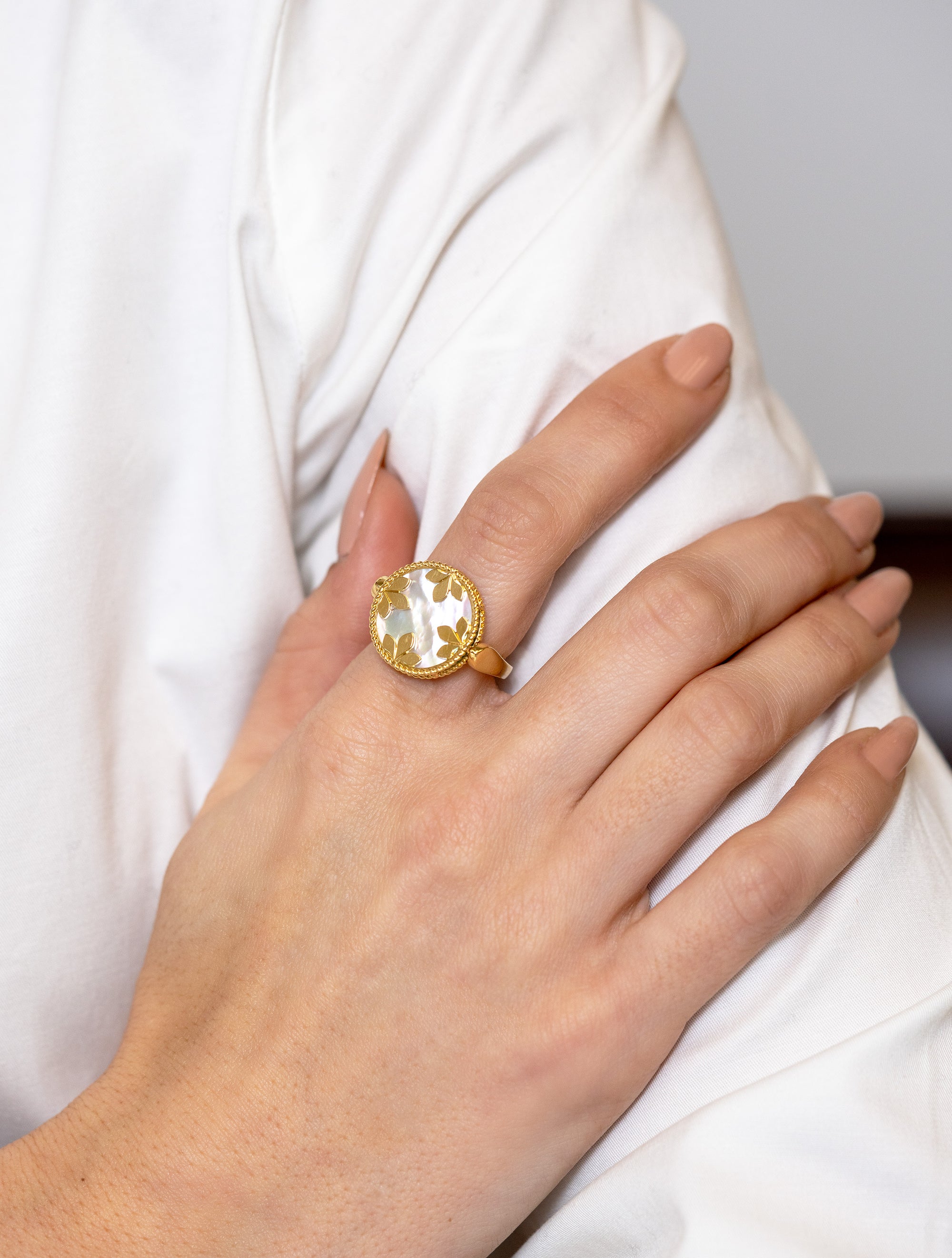 Roberto Coin Venetian Princess Carnivale Medallion Ring - Skeie's Jewelers