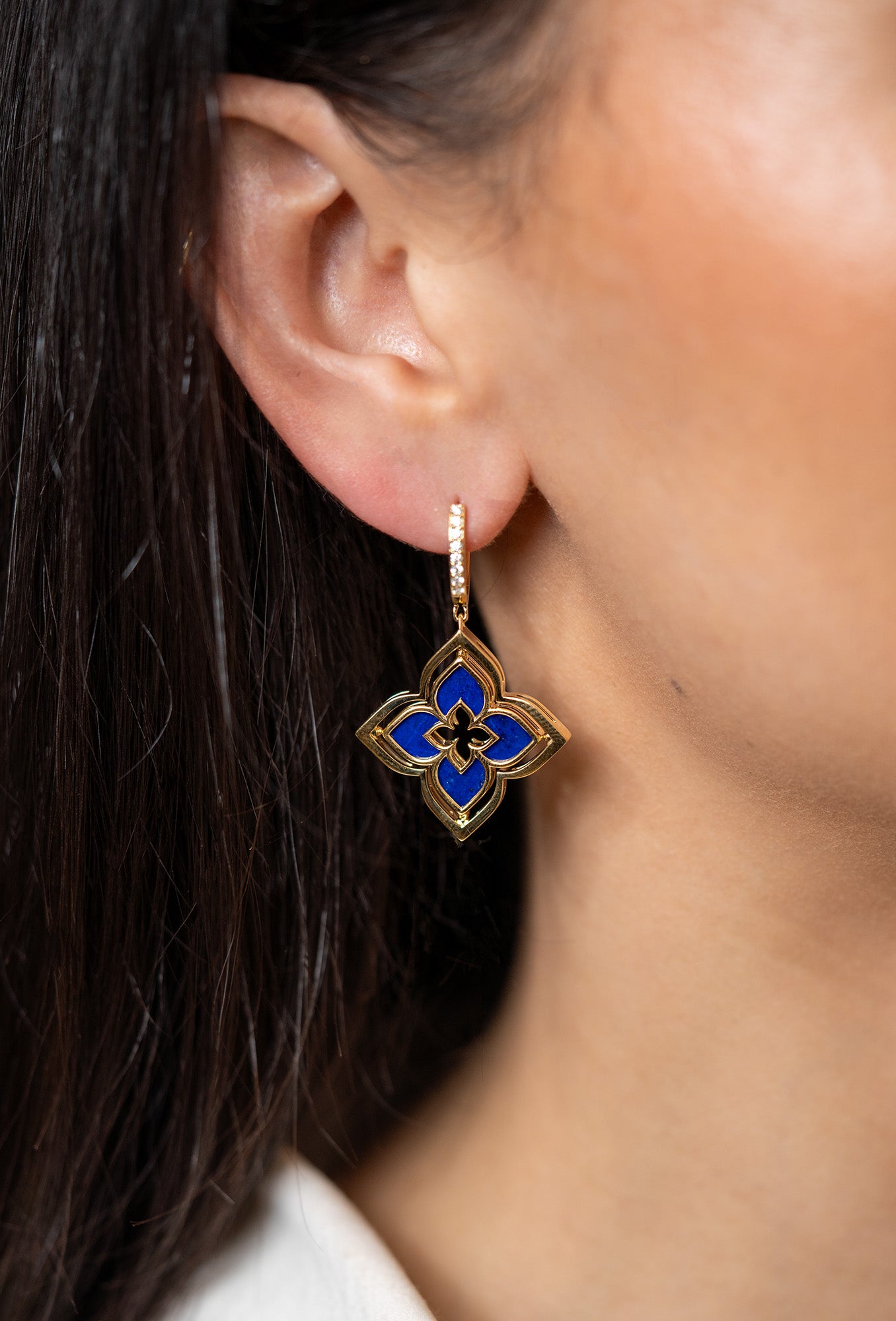 Roberto Coin Venetian Princess Pirouette Diamond & Lapis Flower Earrings - Skeie's Jewelers