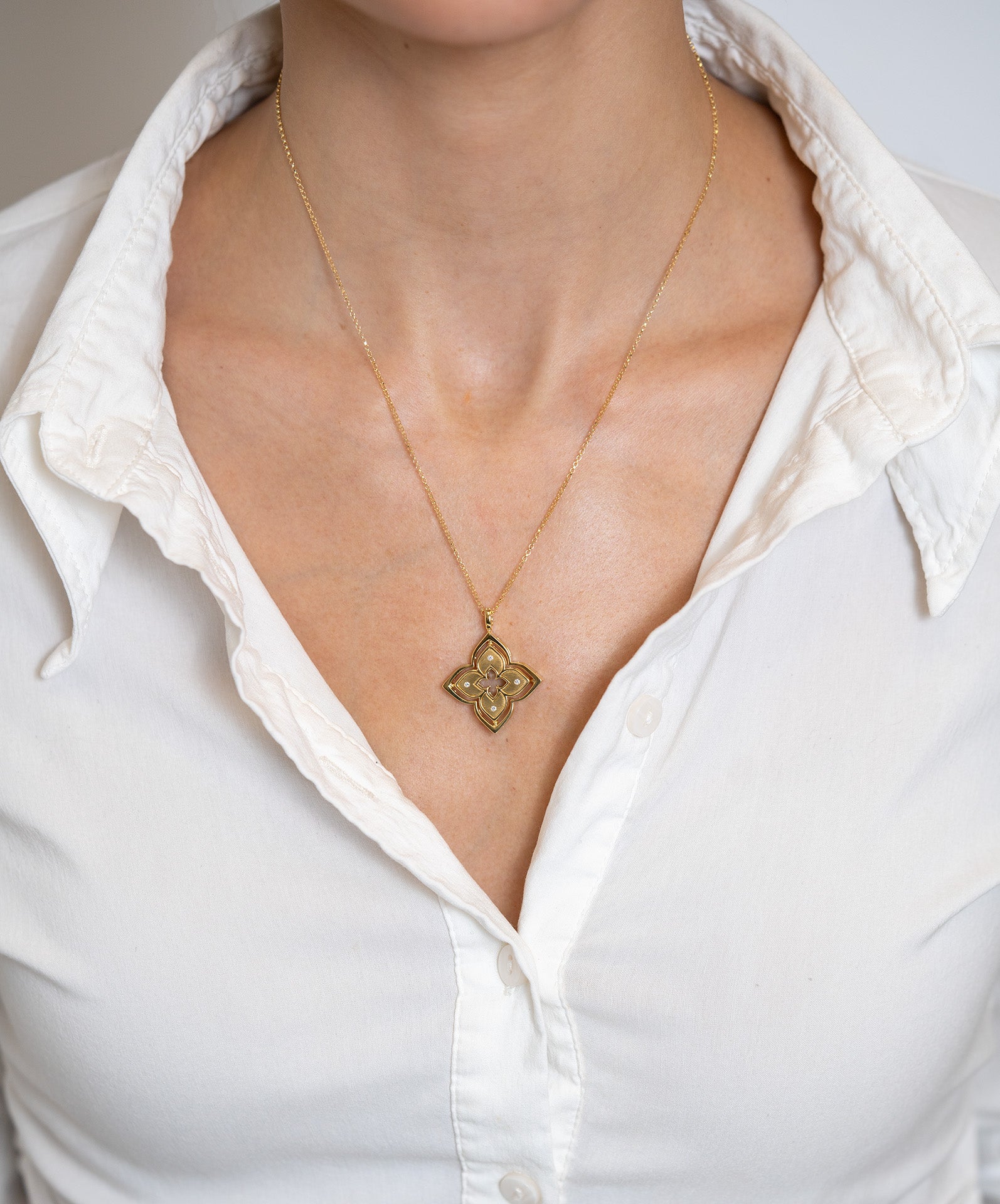 Roberto Coin Venetian Princess Pirouette Pendant Necklace - Skeie's Jewelers