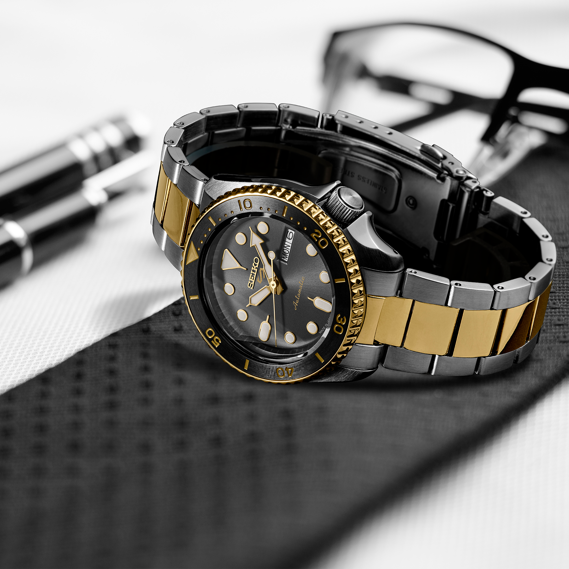 seiko 5 sports srpk22 two tone automatic watch