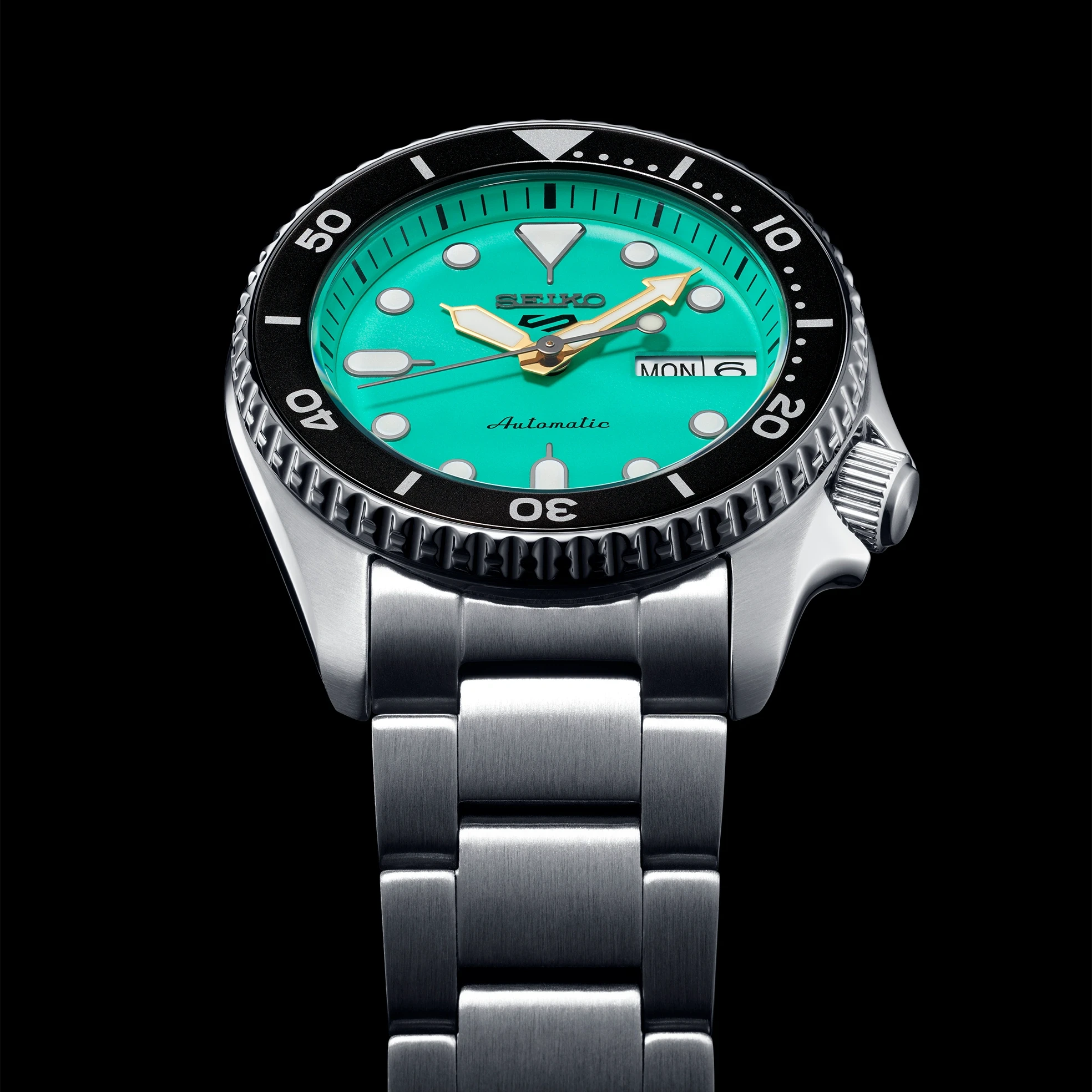 Seiko 5 Sports SRPK33 SKX 38mm Green Dial Automatic - Skeie's Jewelers