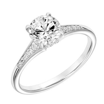 Graduated Diamond and Round Center Engagement Ring - Skeie's Jewelers