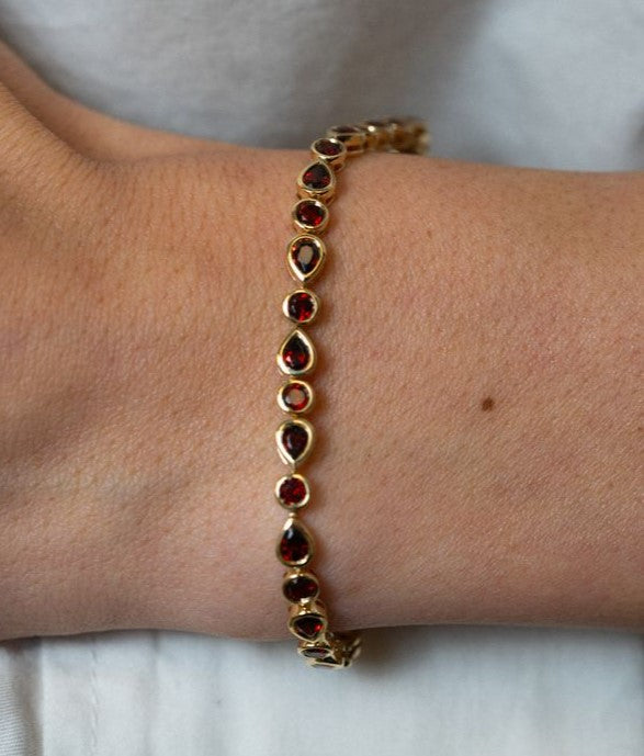 Garnet Bezel-Set Gold Bracelet - Skeie's Jewelers