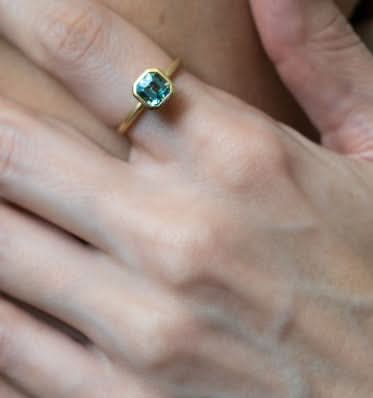 Cushion-Cut Aquamarine Bezel Ring - Skeie's Jewelers