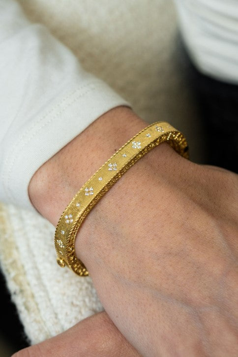 Yellow Gold Diamond-Set Princess Square-Edge Bangle - Skeie's Jewelers