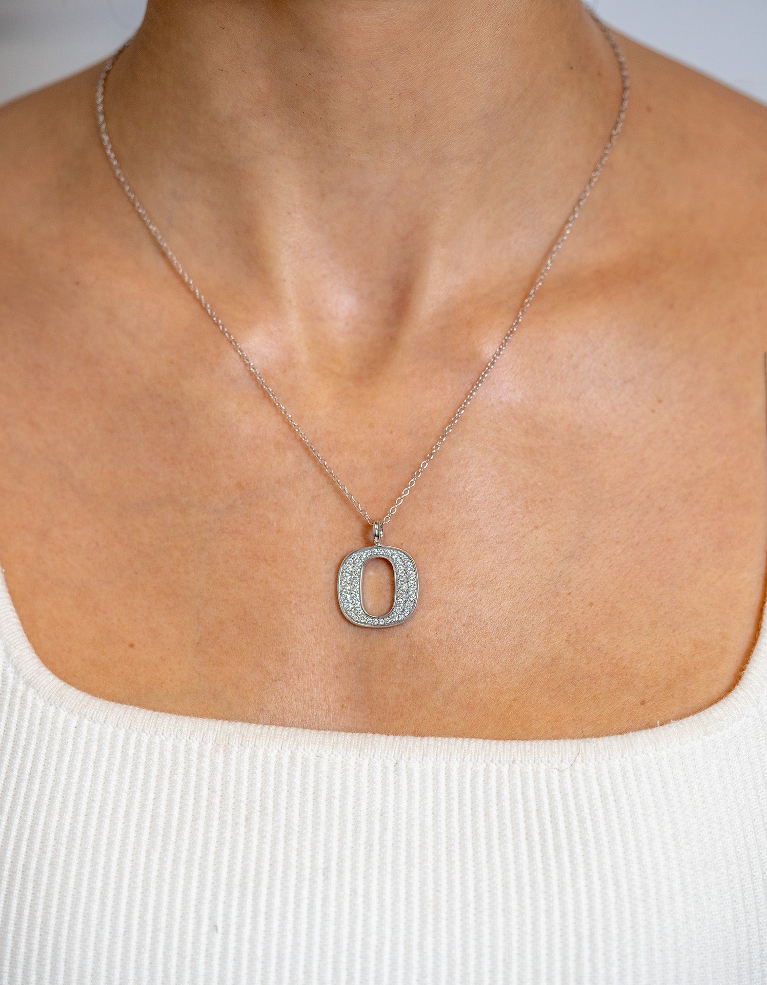 University of Oregon &quot;O&quot; Pendant with Pave Diamond - Skeie&#39;s Jewelers