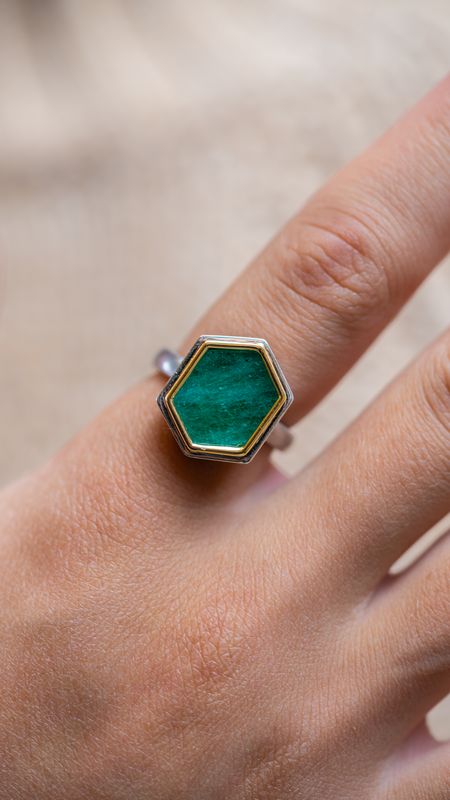 Emerald Slice Gem Drop Ring - Skeie's Jewelers