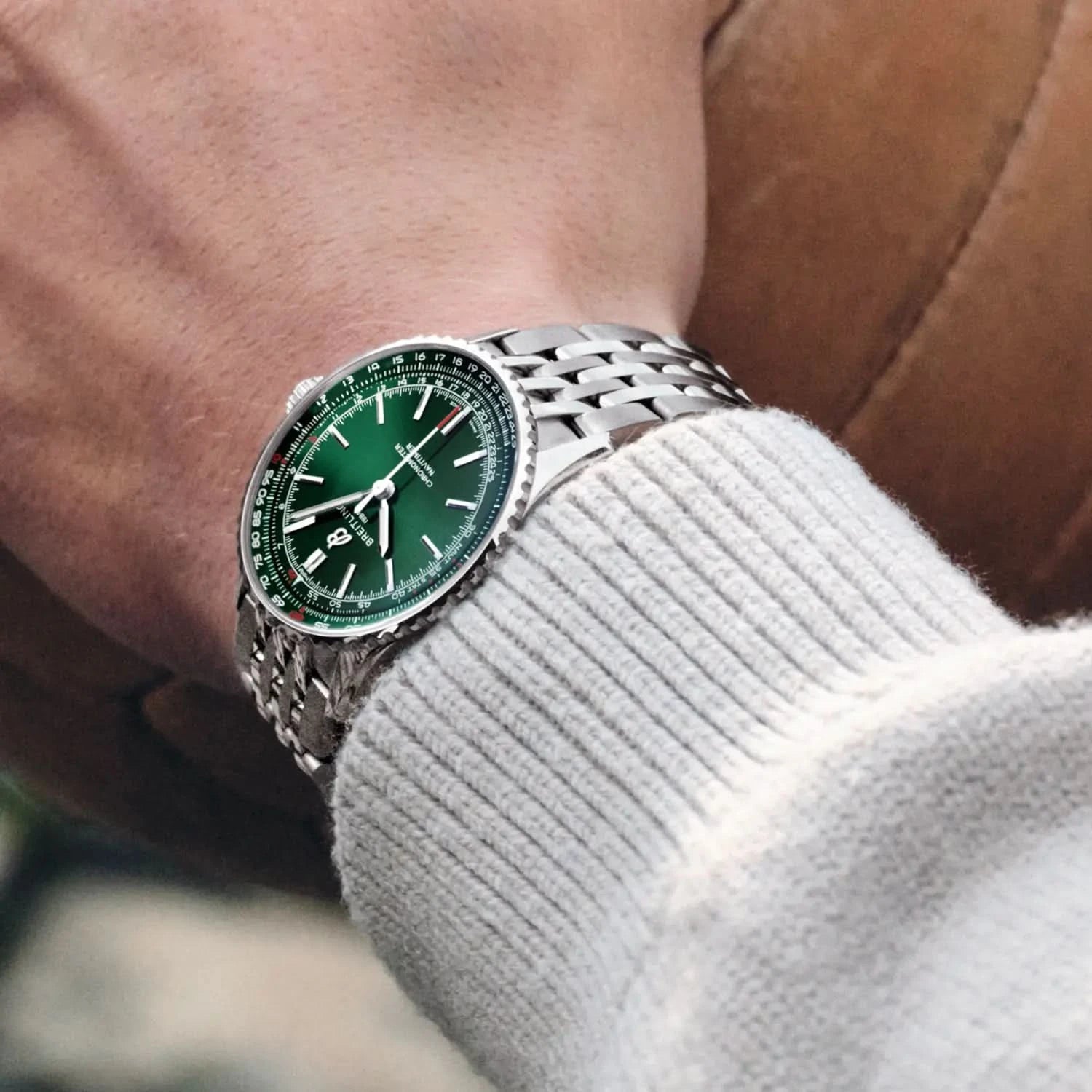 Breitling Navitimer Automatic 41mm Green Dial on stainless steel strap - Modeled