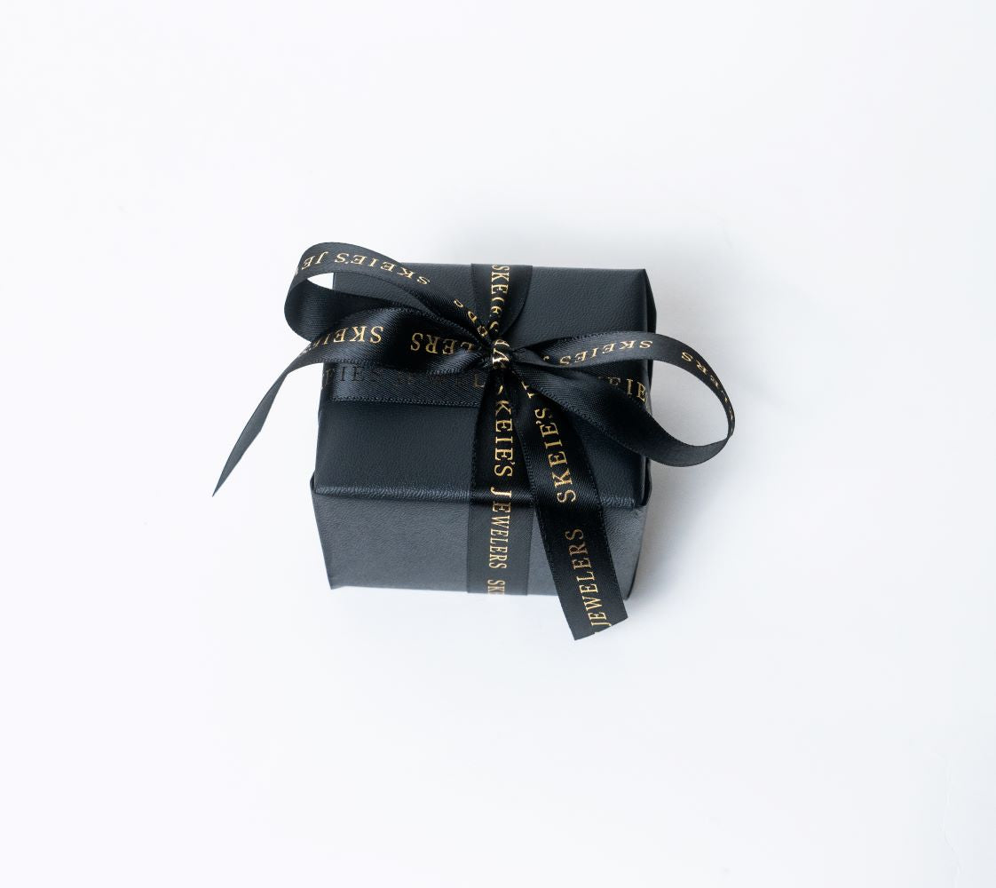 Skeie's Jewelers Gift Wrapping_2