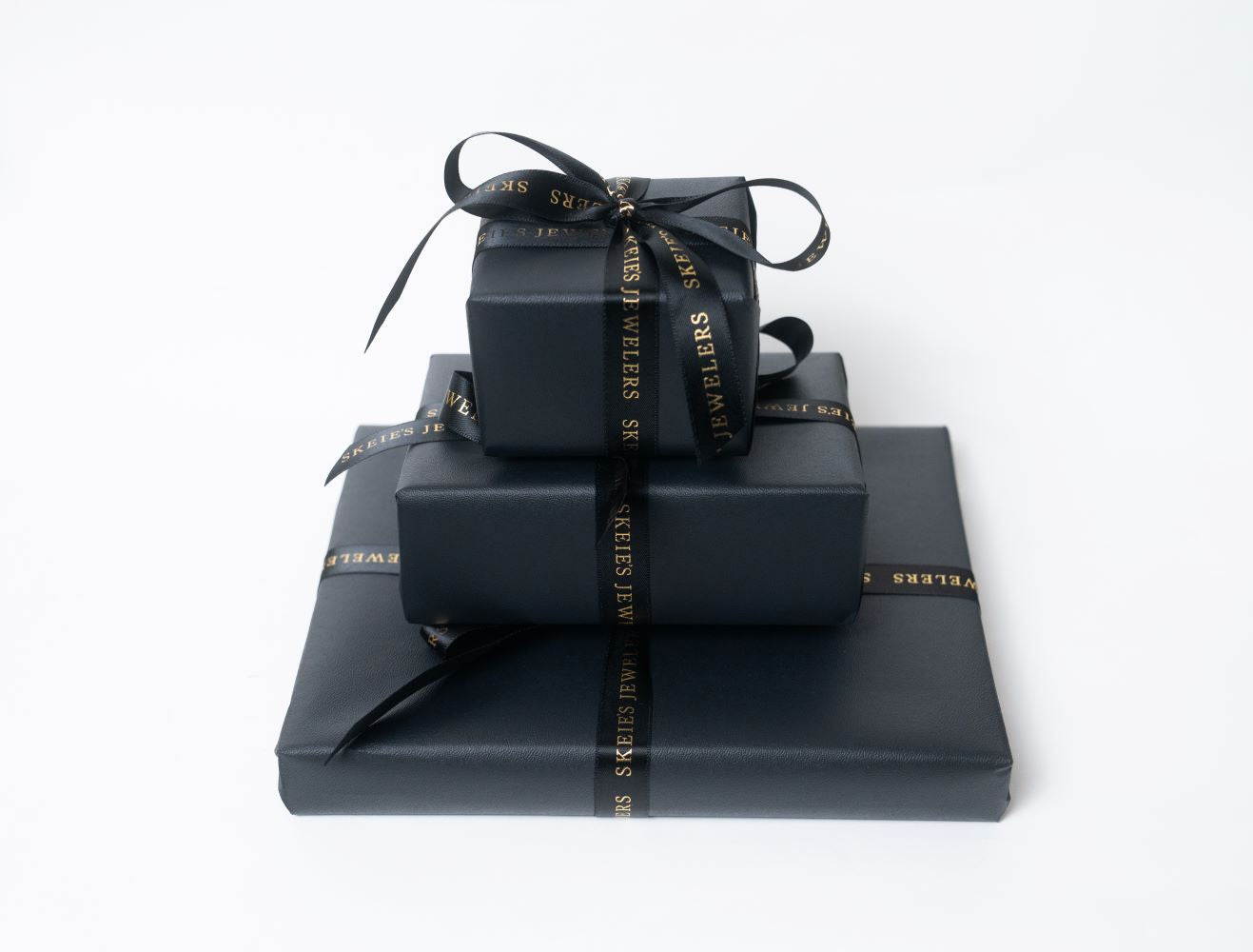 Skeie's Jewelers Gift Wrapping_5
