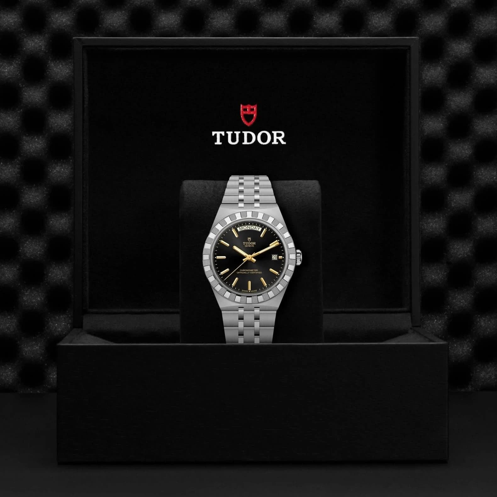 TUDOR Royal 40mm Black Dial - Presentation Box