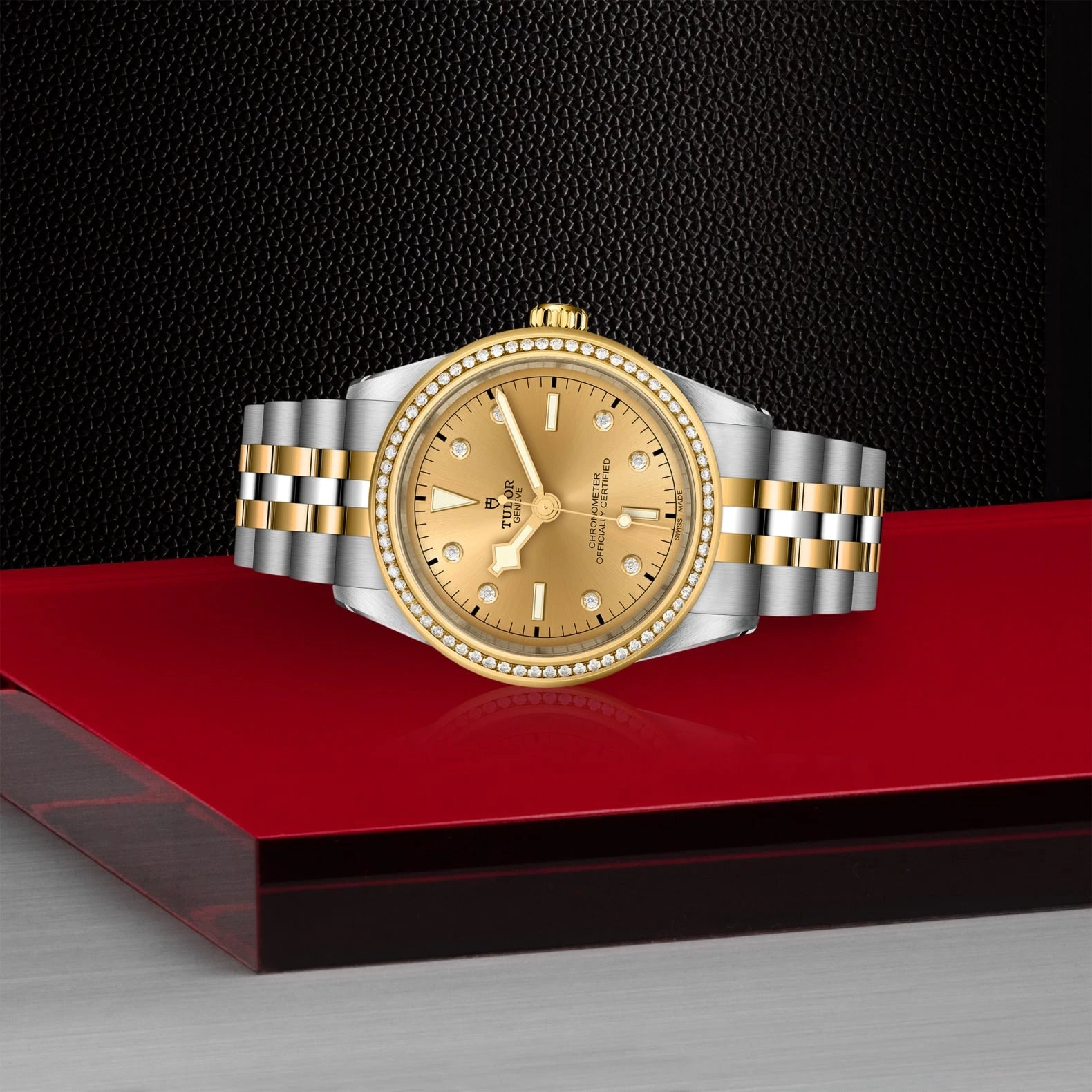 TUDOR Black Bay One S&amp;G 39mm Champagne Dial - M79673-0007 On Display - Skeie's Jewelers