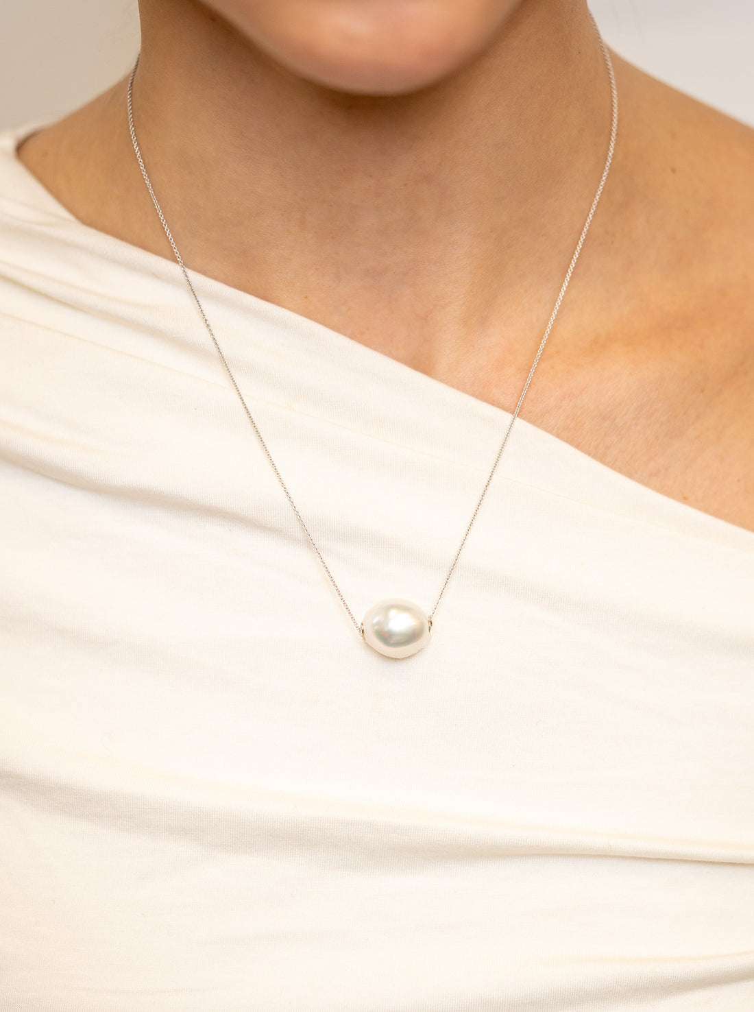 Floating Pearl Pendant Necklace