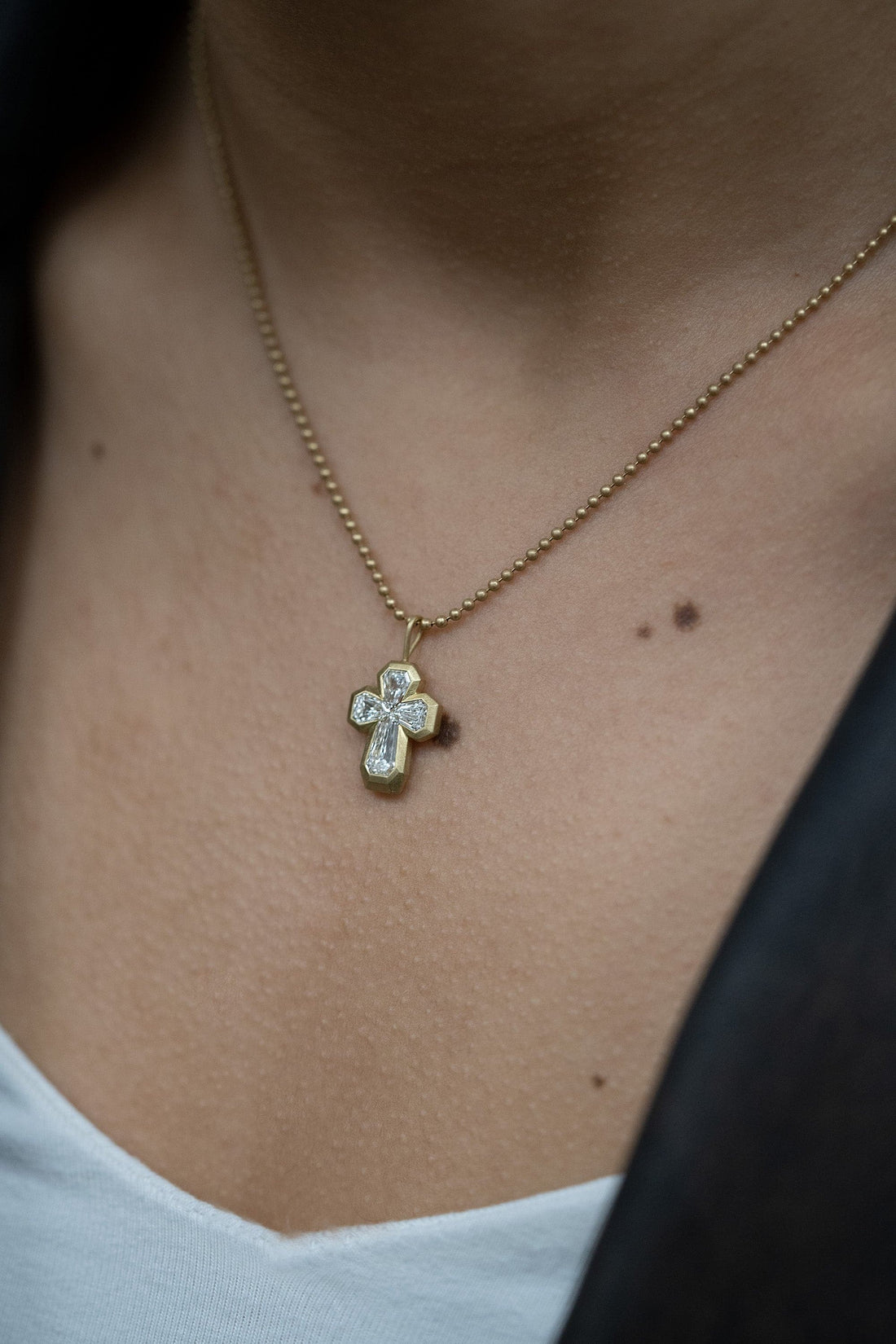 Rahaminov Bezel Diamond Cross Pendant - Skeie's Jewelers