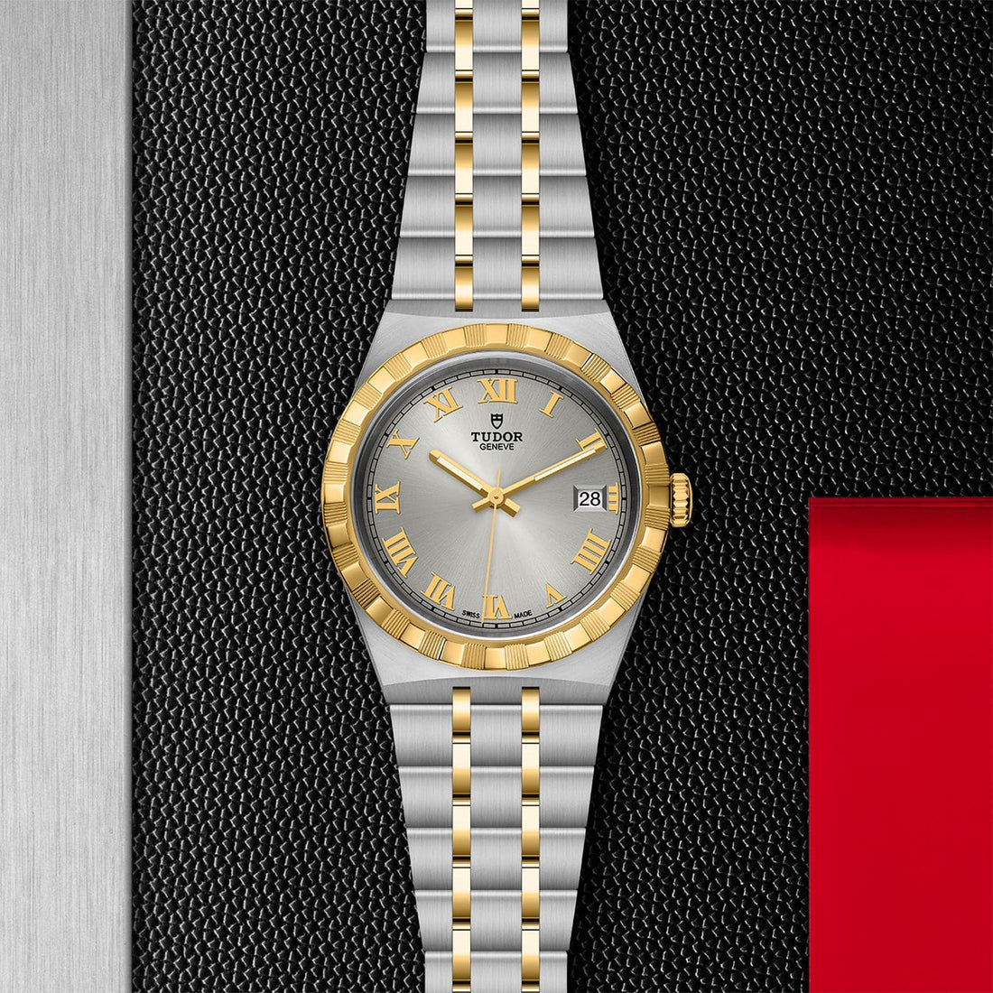 Royal 38Mm Steel Case - Skeie's Jewelers