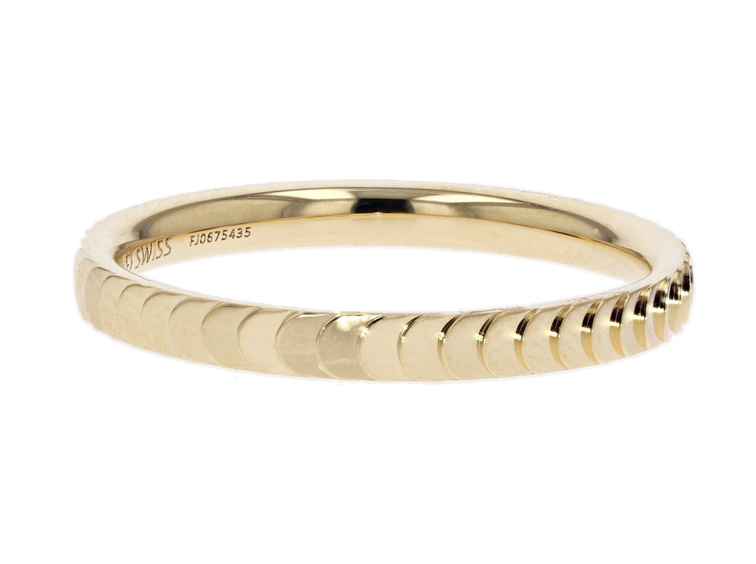 Furrer Jacot 18k Gold Scallop Wedding Band Ring