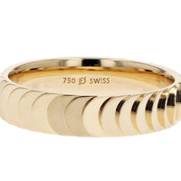 Furrer Jacot 5mm 18k Gold Scallop Wedding Band Ring