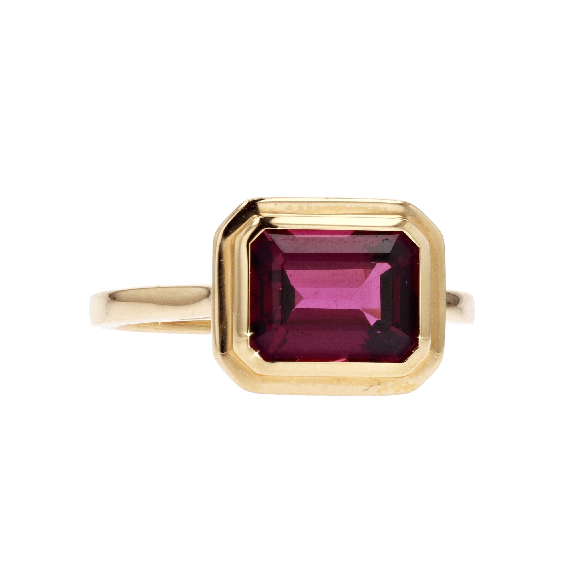 Goshwara 18k Yellow Gold Emerald Cut Gemstone Ring